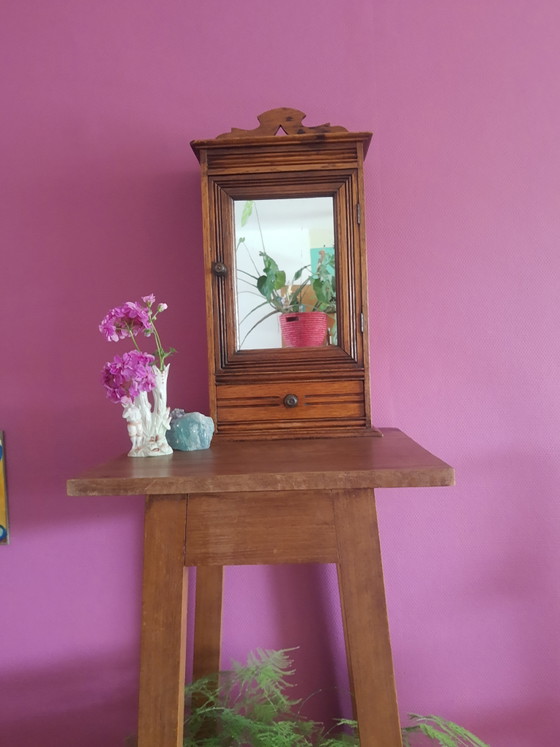 Antique French Art Deco brocante oak medicine cabinet with mirror – apothecary cabinet – wall cabinet (photo 14 of 15)