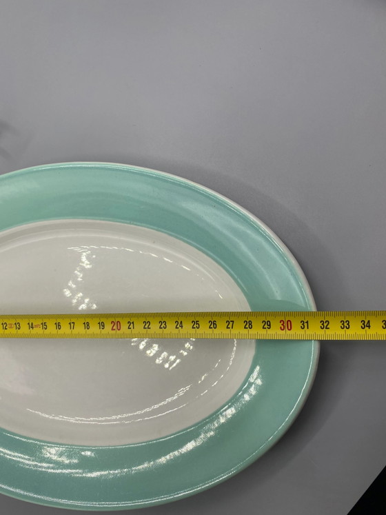 Grande piatto ovale antico in maiolica, verde celadon e bianco, Art Déco 1920-1940 – Oggetti decorativi (photo 4 of 4)