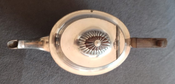 Image 1 of English Art Deco teapot by William Hutton & Sons – silver-plated metal (EPBM) – circa 1930