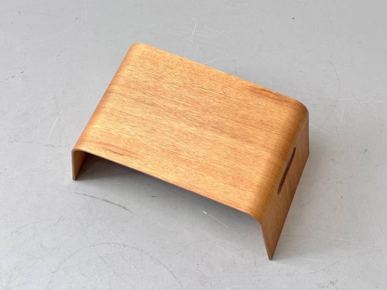 Image 1 of Gebogen kruk van gevormd multiplex, jaren 90
