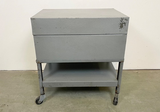 Image 1 of Grijze industriële trolley, jaren 60