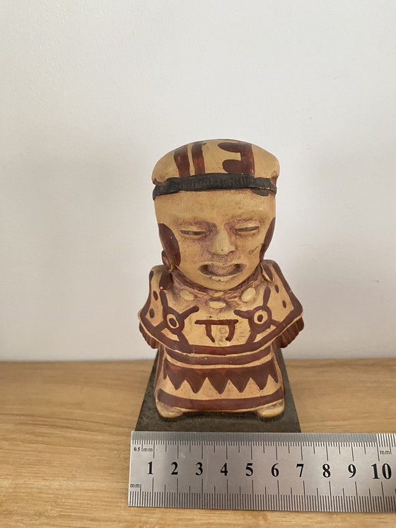 Image 1 of Figurine cérémonielle en terre cuite – Culture de Veracruz
