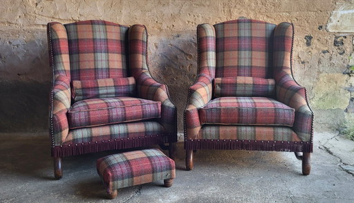 Paire de fauteuils à oreilles Louis XIII