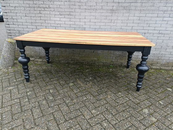 Image 1 of Beautiful dining table