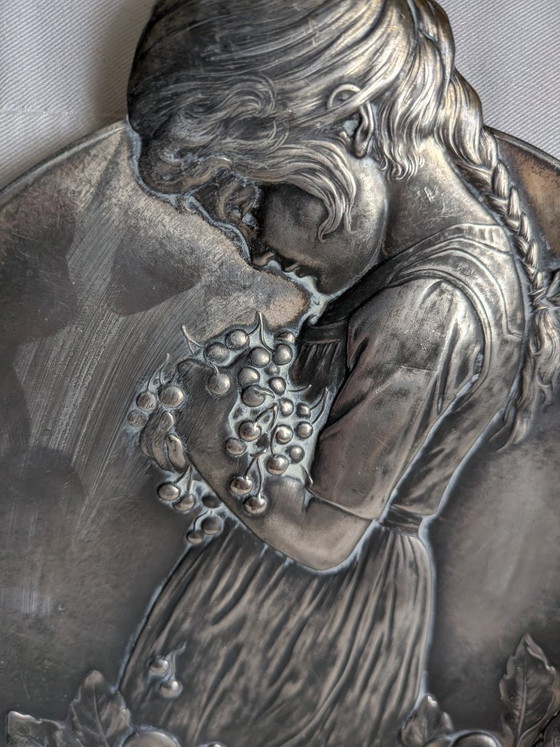 Originale Jugendstil-Wandplakette / Dekorative Platte von WMF – Modell 333 – ca. 1906 – Wanddekoration, Silver (photo 3 of 5)