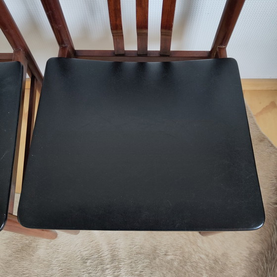 Image 1 of Due sedie da pranzo dal design scandinavo