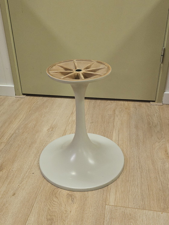 Image 1 of Tavolino da caffè Tulip vintage, tavolino laterale, bianco