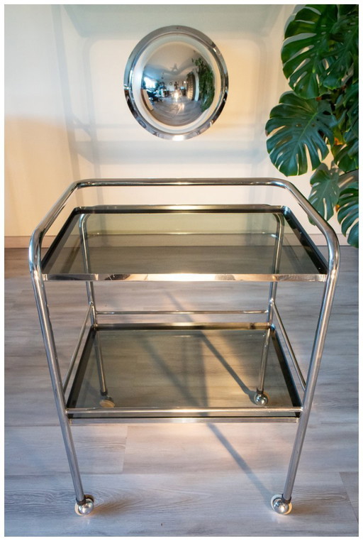 Tavolino/tavolino di servizio, anni '70, cromo e vetro fumé