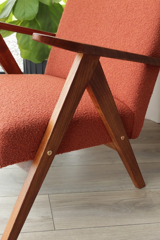 Image 1 of Mid Century Sessel Terracotta Boucle Skandinavisches Design Sessel aus Holz