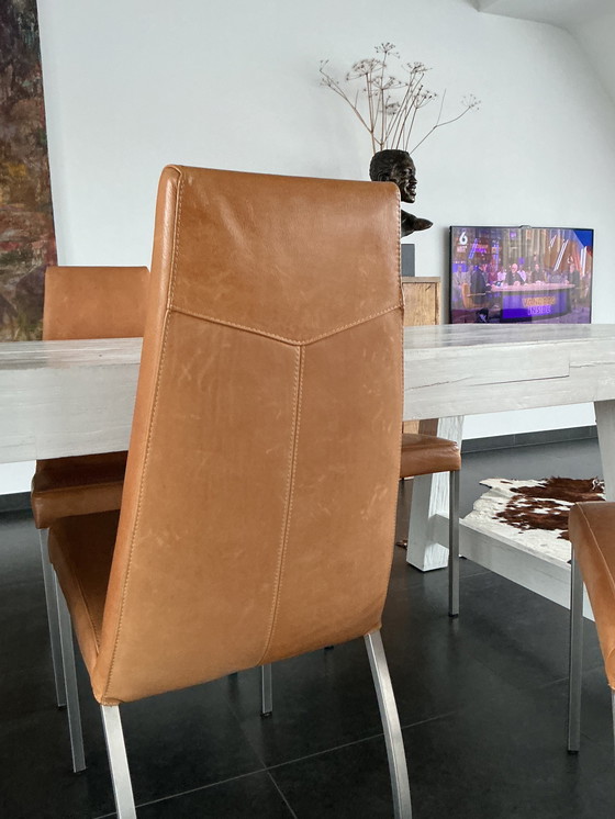 Image 1 of Sala da pranzo completa con 8 sedie in pelle, 3 sgabelli da bar e tavolino da caffè