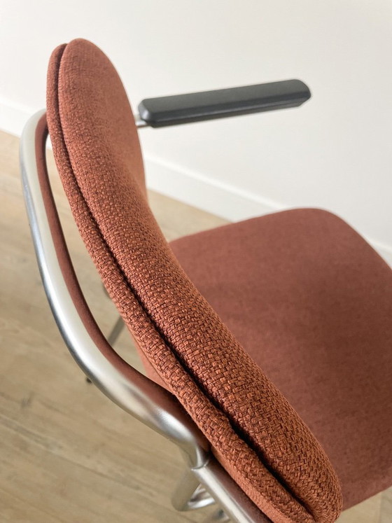 Image 1 of Ensemble de 4 chaises Gispen vintage | avec accoudoirs | terra retapissées