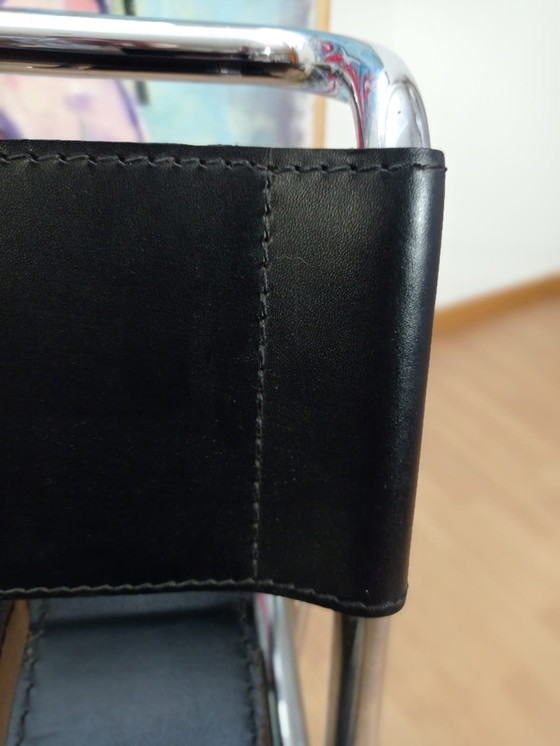 Image 1 of Poltrone Knoll Wassily B3 in pelle nera di Marcel Breuer