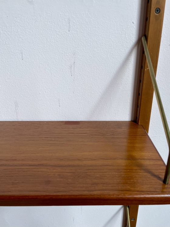 Image 1 of Vintage wandsysteem in de stijl van het Cadovius Royal System - Deens vintage - teak fineer