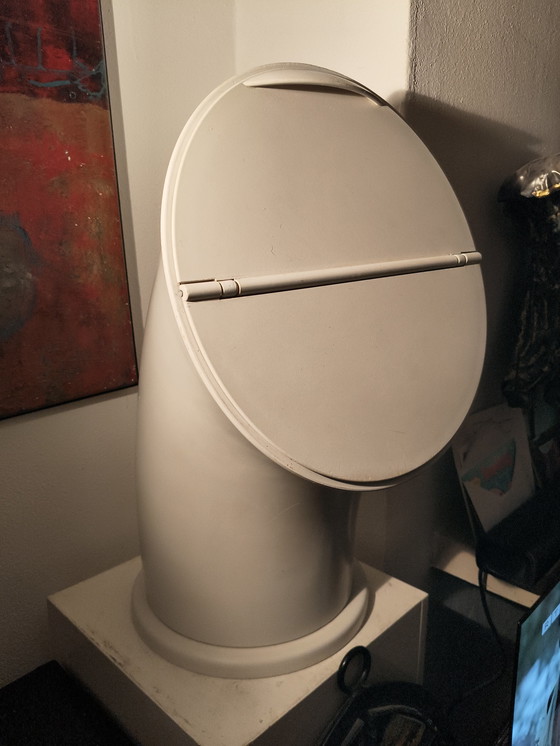 Image 1 of Cestino per rifiuti in plastica italiano in stile vintage, stile spaziale, di Roverdesign