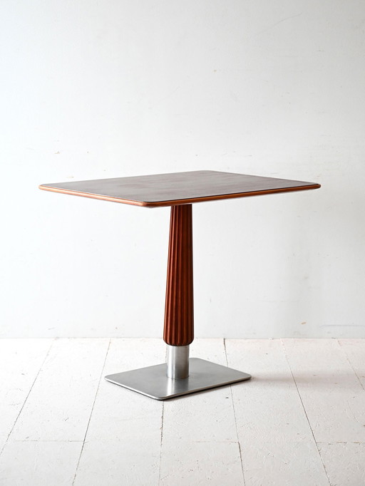 Tavolo da bar in mogano con base in acciaio e stelo intagliato