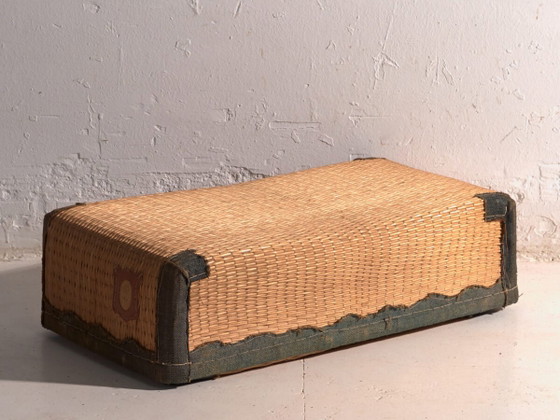 Antique kōri trunk in willow wicker – Japan, circa 1920. Set of two – Storage cabinet, Leather, Wood (photo 2 of 40)