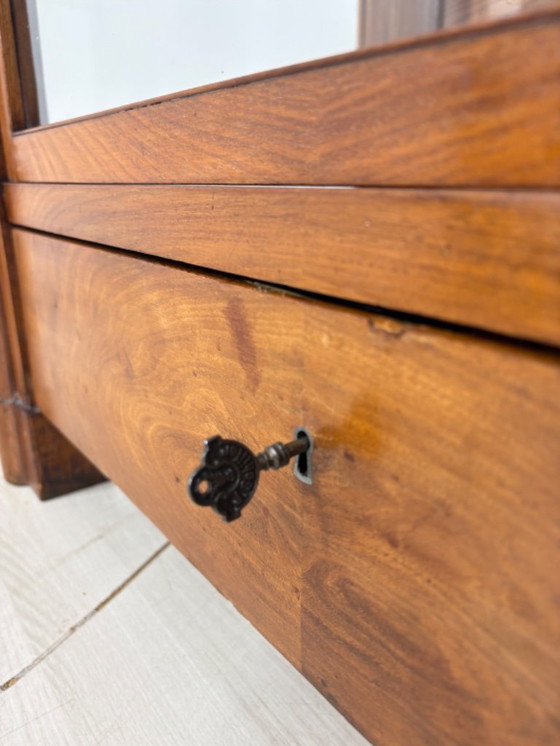 Image 1 of Très belle vitrine Biedermeier, meuble de salon, vers 1880