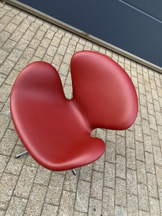 Image 1 of Silla Fritz Hansen Swan en cuero rojo indio, ¡¡¡NUEVA!!!
