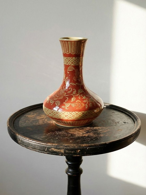 Image 1 of Chinese vase, 20th century, hand-painted ceramic, unusual shade of red