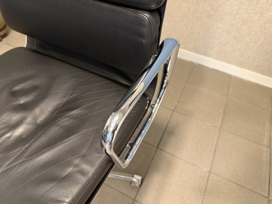 Vitra | Eames | EA219 | Black Leather & Chrome | 1 Piece – Office chairs, Aluminium (photo 9 of 15)