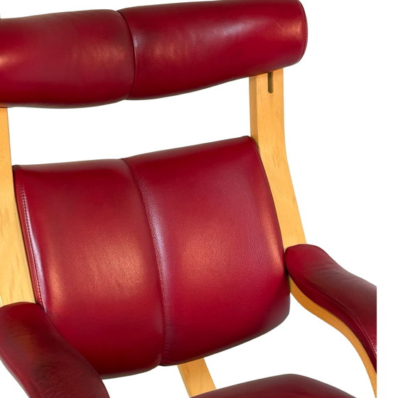 Image 1 of Peter Opsvik - Stokke - Gravity Balance (Design from 1991) Ergonomically Shaped Rocking Chair - Red Leather and Natural Frame