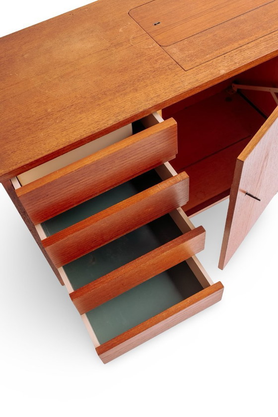 Image 1 of Credenza vintage con cassetti e anta