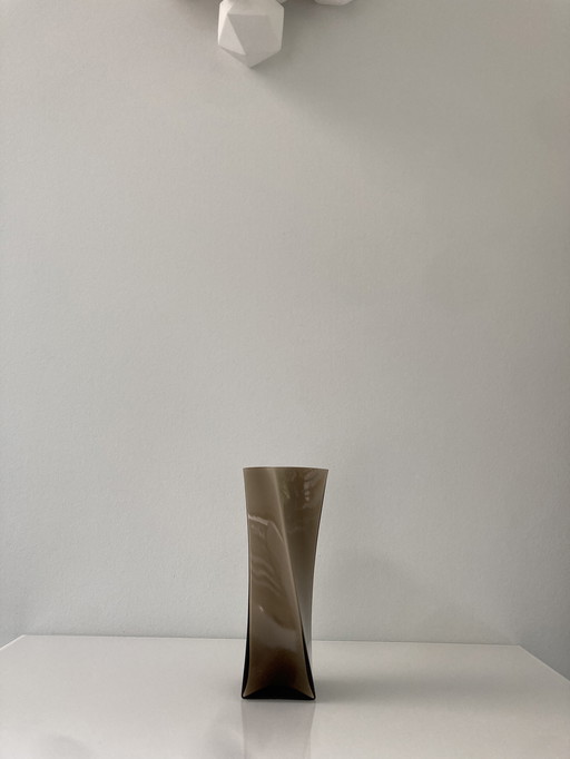 Twisted vase of brown smoked glass