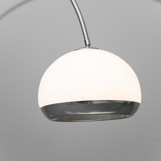 Image 1 of LAMPADA DA TERRA AD ARCO HARVEY GUZZINI ANNI '70 VINTAGE MODERNARIATO