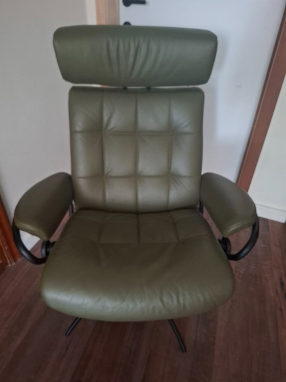 Stressless Armchair in perfect condition – Leather, Metal (photo 5 of 8)