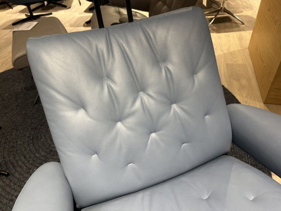 Metro High Back M – Stressless, Adjustable recliner chair (photo 3 of 5)