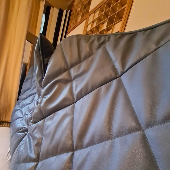 Poltrona Frau LELIT Bed van Paola Navone – Pelle Frau® Leer – Tweepersoonsbedden, Leather (photo 3 of 7)