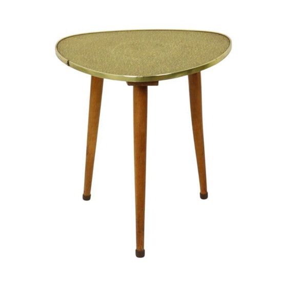 Image 1 of Mesa de jardín triangular de mediados de siglo