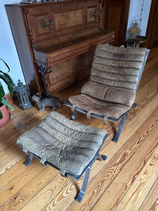 Ari Lounge Chair mit passendem Hocker, Arne Norell 1960er Jahre