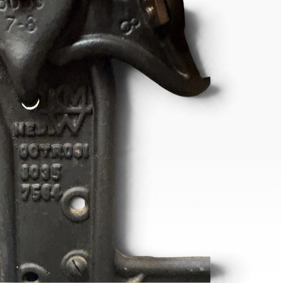 School Desk 1920s – Kooijmans Mes, Decorative Objects, Cast Iron, Wood (photo 10 of 12)