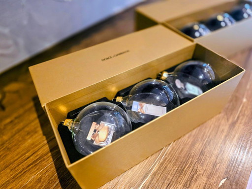 Dolce & Gabbana Weihnachtskugeln – Luxus-Set mit 3 Kugeln in Originalverpackung – Seltene Sammleredition