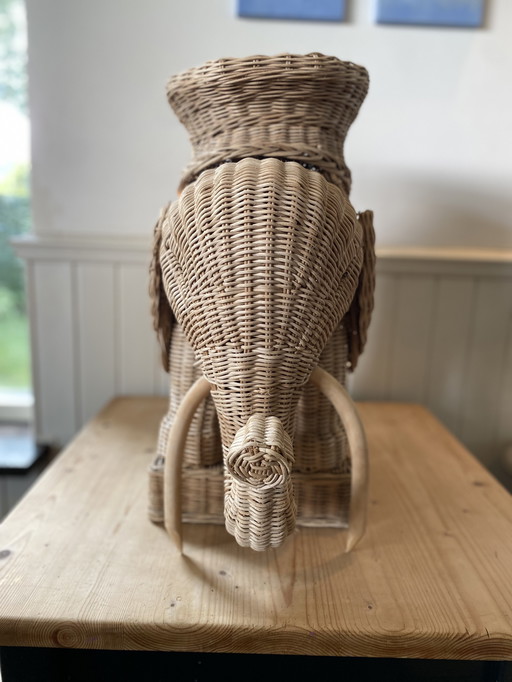 Rattan Beistelltisch Elefant