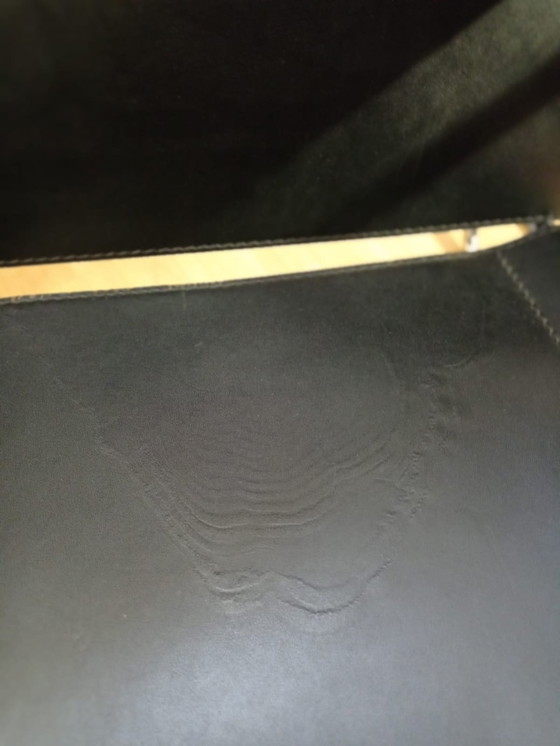 Image 1 of Poltrone Knoll Wassily B3 in pelle nera di Marcel Breuer