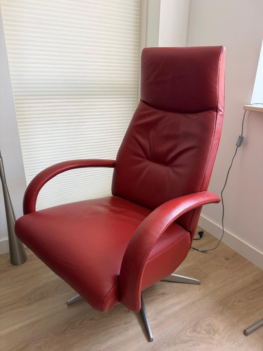 Arc 1007 electric leather recliner with battery