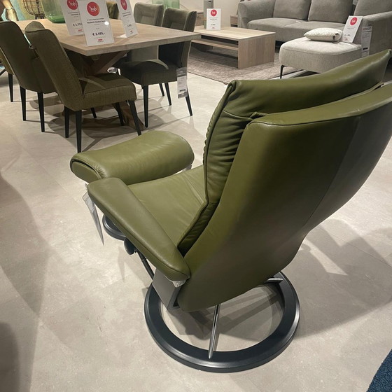 Image 1 of Fauteuil + Tabouret Aura