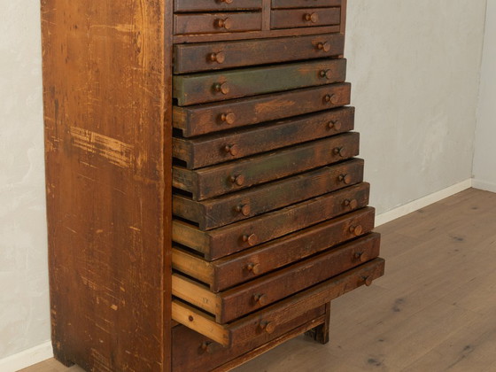 Armoire de classement/graphique des années 1950 – Meubles de rangement pour bureau, Wood (photo 9 of 13)