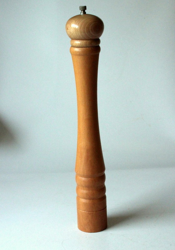 Image 1 of Moulin à poivre XL robuste en bois et métal - Hauteur : 41,5 cm
