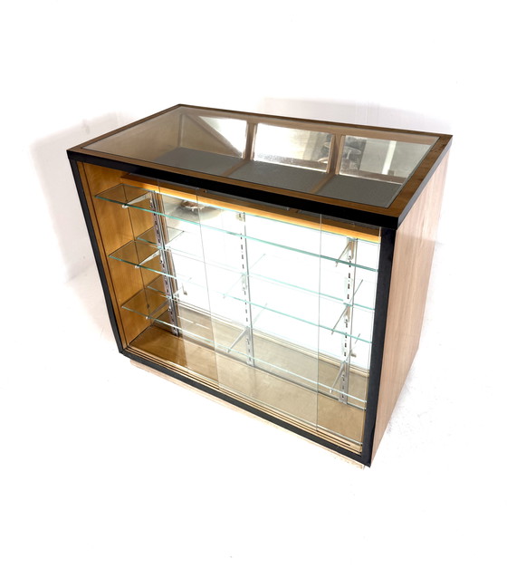 Image 1 of Comptoir/vitrine vintage en noyer, années 60