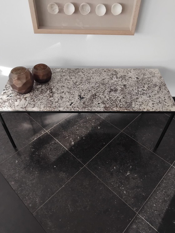 Image 1 of salon tafel