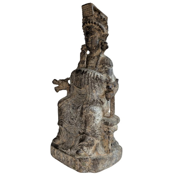 Guanyin aus vergoldeter Bronze auf Drachenthron, 18./19. Jh. – Bildhauerei (photo 8 of 10)