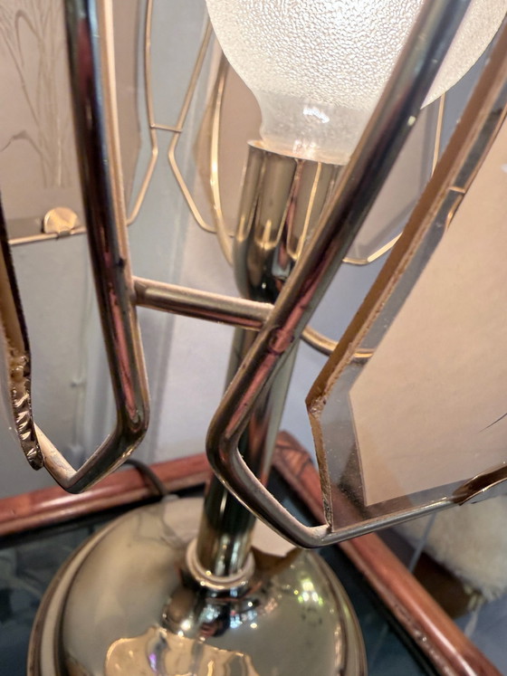 Lampada da tavolo in ottone Hollywood Regency con vetro inciso botanicamente - Anni '70, Lampade da tavolo (foto 5 di 10)