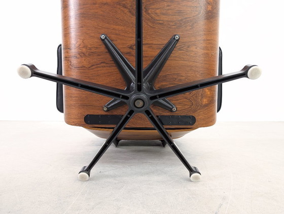 Image 1 of Charles & Ray Eames Lounge chair Miller Ottoman rosewood