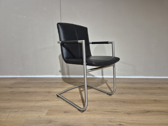 Image 1 of 4 sillas de comedor Henders and Hazel - Negras - Cuero - Diseño