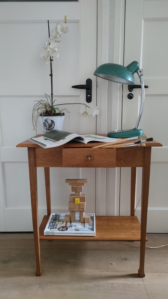 Image 1 of Antieke sidetable art deco tafel vintage tafeltje eiken