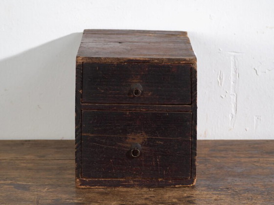 Antique small lacquered Japanese chest with two drawers – Japan, circa 1910 – Chest of drawers, Iron (photo 22 of 40)