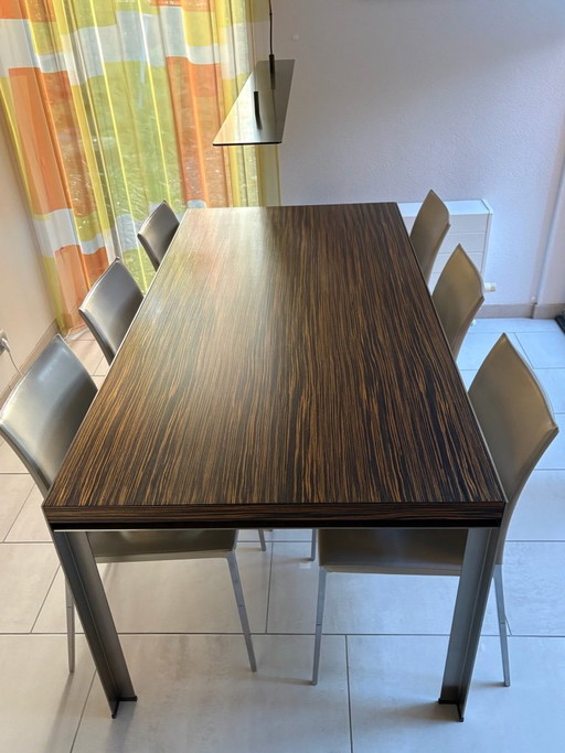 Conjunto de comedor italiano de la colección Zanotta